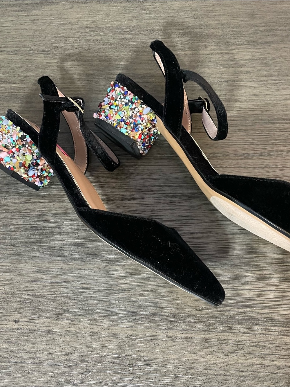 Betsey Johnson Lena Black Velvet Ankle Strap Pumps Glitter Block Heel Size 9 - Picture 2 of 9
